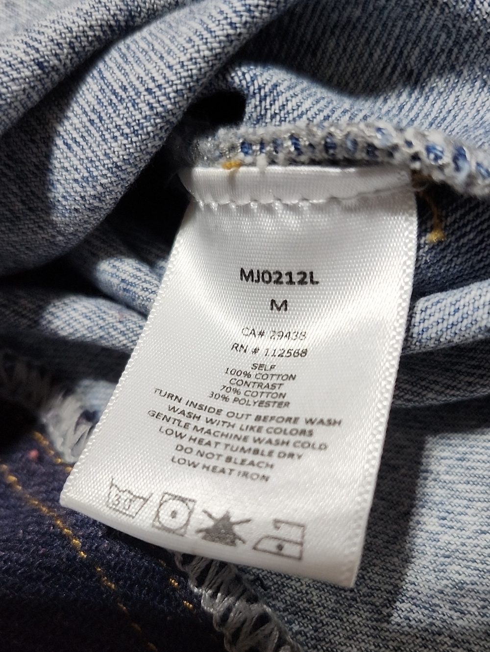 MISS ME DESTUCTED PLAID RAW-EDGE FRAYED CROPPED BUTTON-DOWN DENIM JACKET - Picture 7 of 15